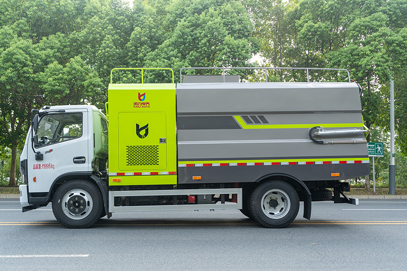 真空负压吸尘车