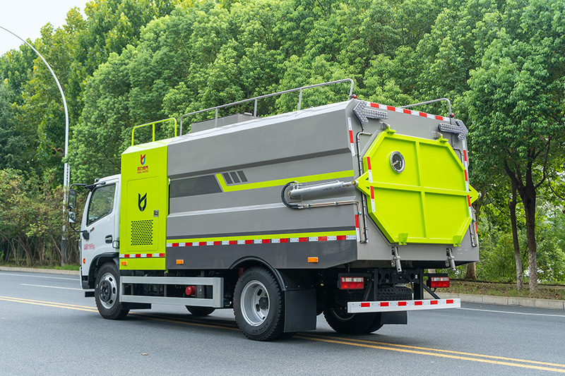 真空负压吸尘车